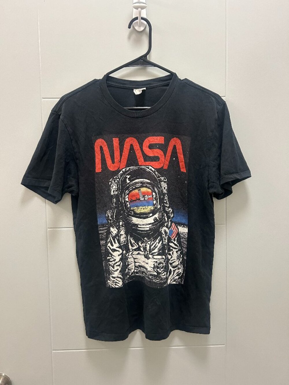 *NASA Astronaut Graphic T-Shirt Black Size Medium Space Moon Tee Vintage Style